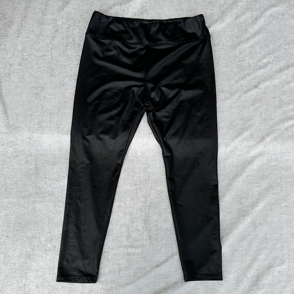 Wild Fable Glossy Black High Rise Leggings Size L